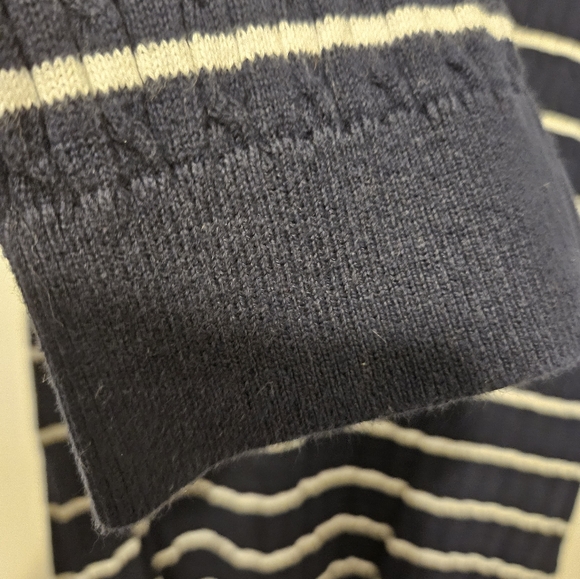 Lauren Ralph Lauren Sweater Size L - Gently used - Picture 5 of 8